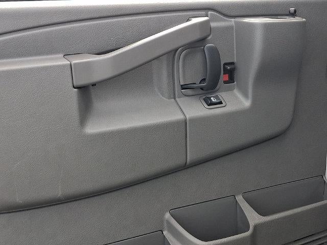 2025 Chevrolet Express Cargo Base
