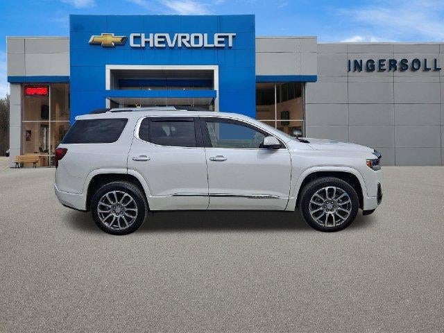 2023 GMC Acadia Denali