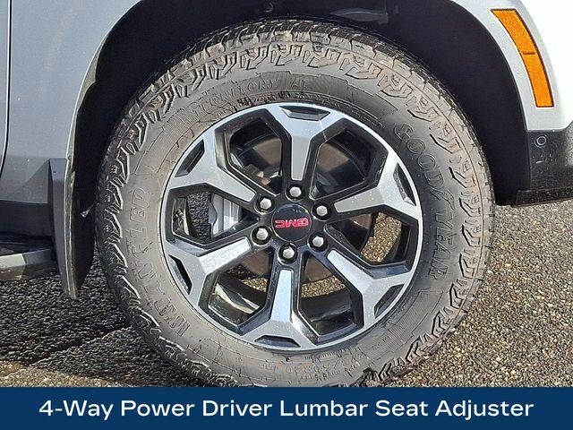 2025 GMC Yukon XL AT4