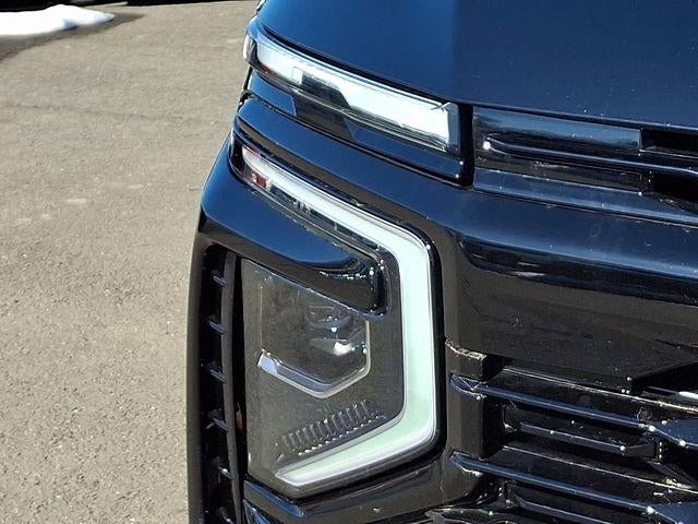 2025 Chevrolet Suburban RST