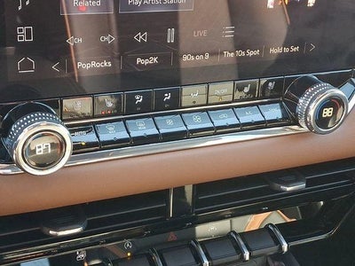 2025 GMC Canyon 4WD AT4