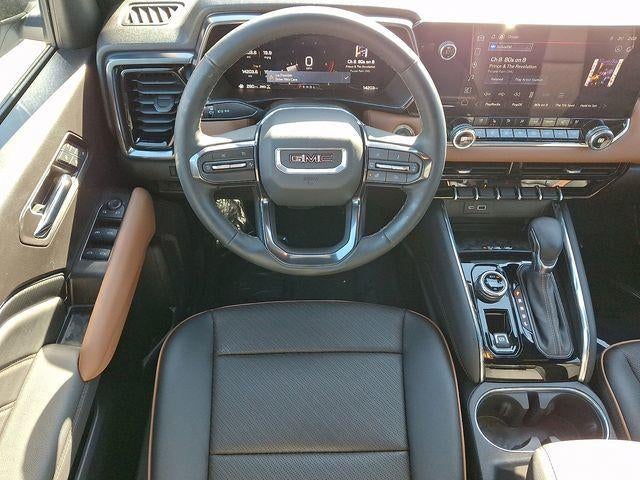 2025 GMC Canyon 4WD AT4