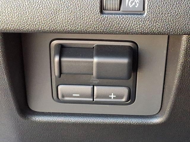 2025 GMC Canyon 4WD AT4