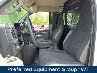 2025 GMC Savana Cargo Base