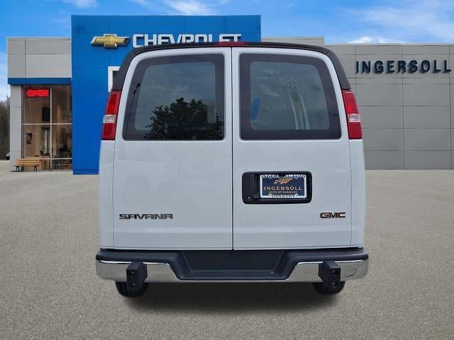 2025 GMC Savana Cargo Base
