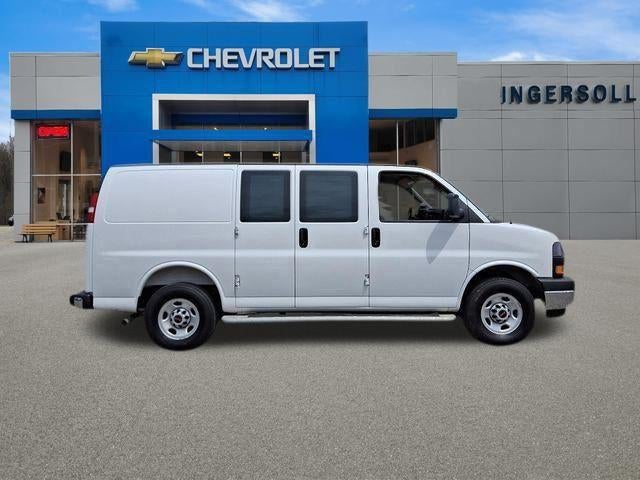 2025 GMC Savana Cargo Base
