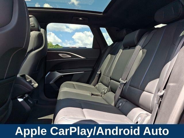 2024 Cadillac LYRIQ Luxury 2