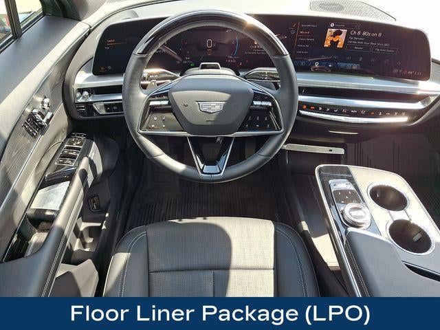 2024 Cadillac LYRIQ Luxury 2