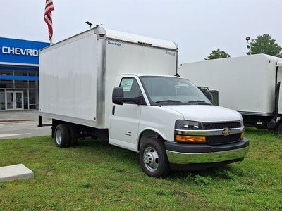 2025 Chevrolet Express Cutaway 4500 Base