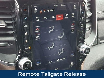 2019 RAM 2500 Laramie Crew Cab 4x4 6'4" Box