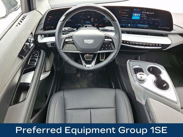 2025 Cadillac OPTIQ Luxury 2