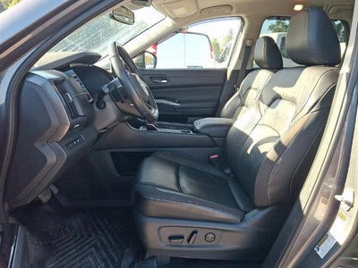 2022 Nissan Pathfinder SL 4WD
