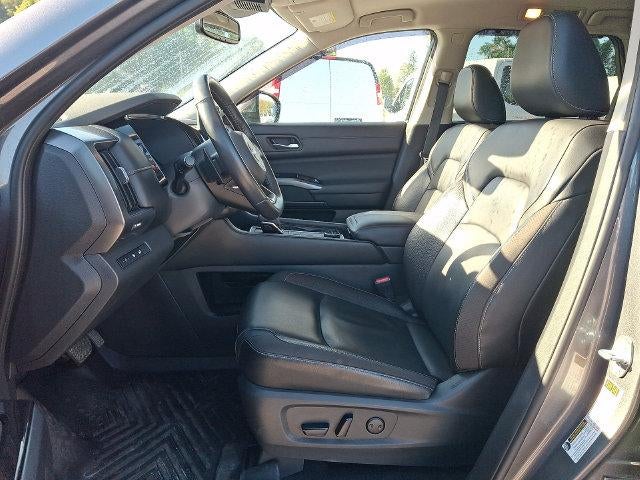 2022 Nissan Pathfinder SL 4WD