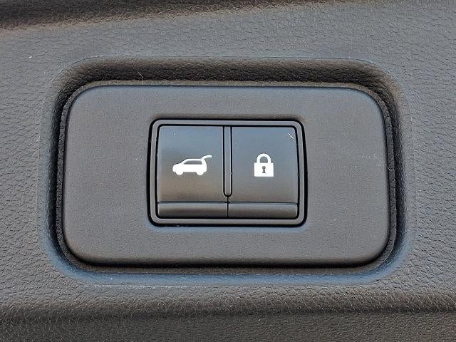 2022 Nissan Pathfinder SL 4WD
