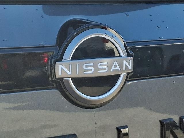 2022 Nissan Pathfinder SL 4WD