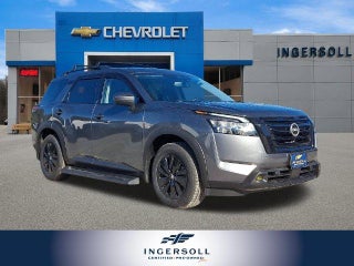 2022 Nissan Pathfinder SL 4WD