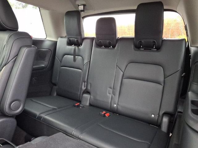 2023 Nissan Pathfinder Platinum 4WD
