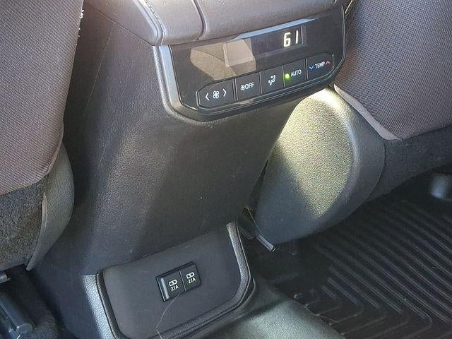 2020 Toyota Highlander LE