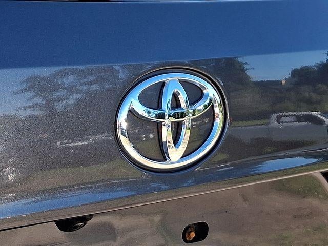 2020 Toyota Highlander LE