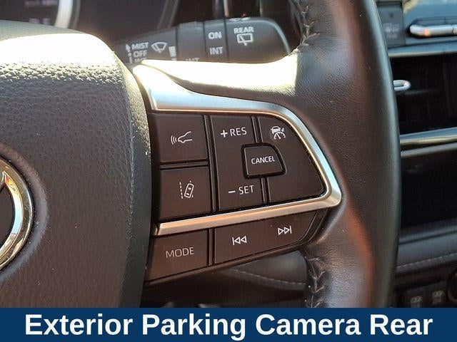 2020 Toyota Highlander LE