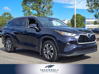 2024 Toyota Highlander Hybrid XLE