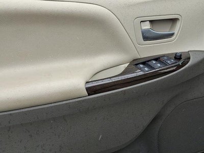 2015 Toyota Sienna XLE