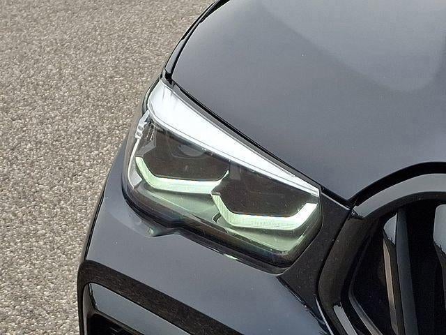 2022 BMW X6 M50i