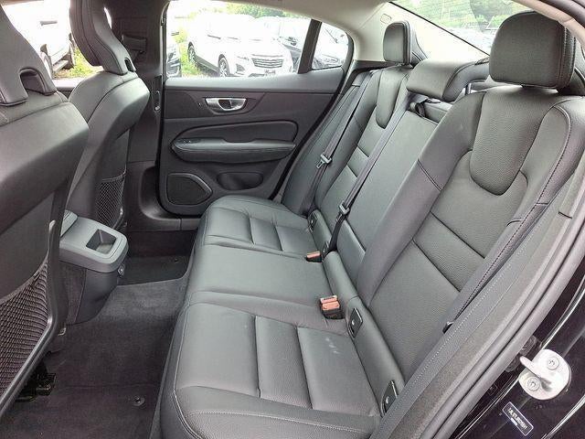 2024 Volvo S60 Plus Dark Theme