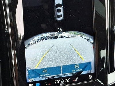 2024 Volvo S60 Plus Dark Theme