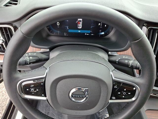 2024 Volvo S60 Plus Dark Theme