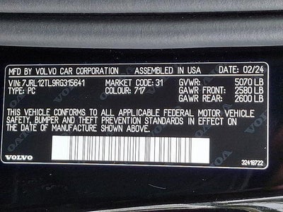 2024 Volvo S60 Plus Dark Theme