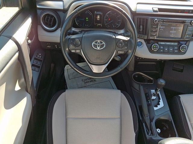 2017 Toyota RAV4 Hybrid XLE