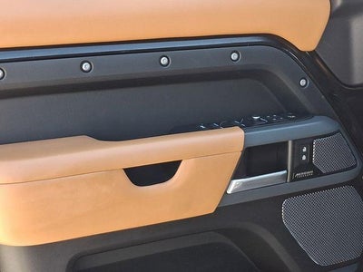 2023 Land Rover Defender 110 X-Dynamic SE