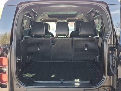 2023 Land Rover Defender 110 X-Dynamic SE