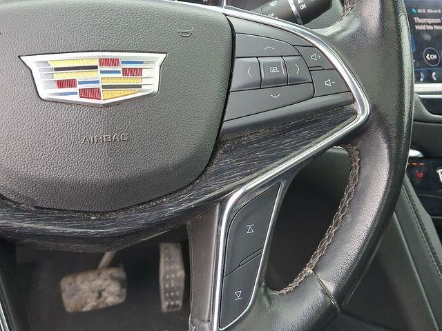 2022 Cadillac XT5 Premium Luxury