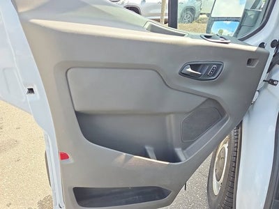 2024 Ford Transit Cargo Van T-250 148" Med Rf 9070 GVWR RWD