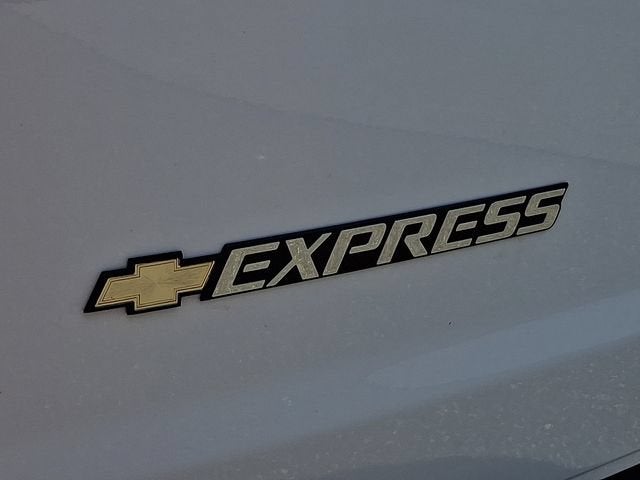 2026 Chevrolet Express Cargo WT