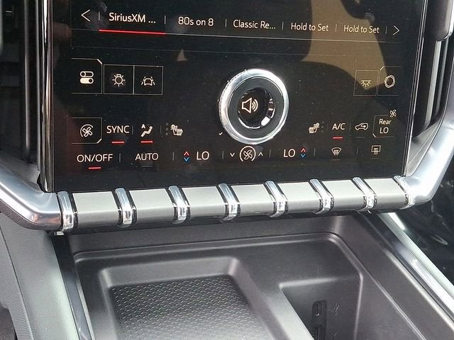 2025 GMC Acadia AT4
