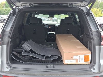 2025 GMC Acadia AT4