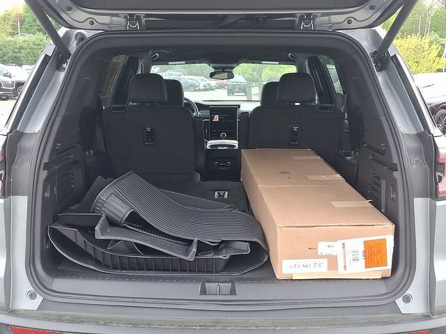 2025 GMC Acadia AT4