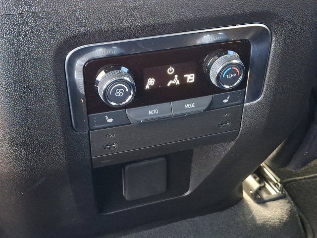 2025 Chevrolet Suburban LT