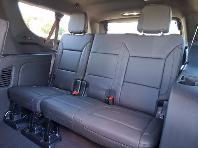 2025 Chevrolet Suburban LT