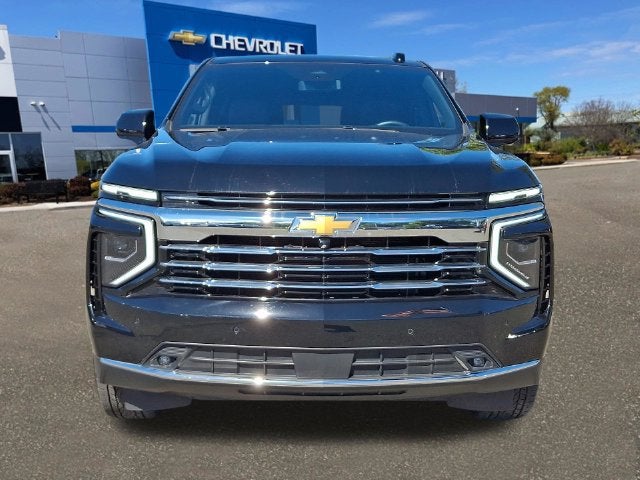 2025 Chevrolet Suburban LT