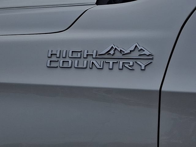 2021 Chevrolet Suburban High Country