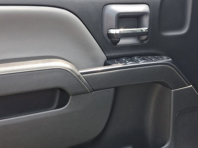 2015 GMC Sierra 2500 HD Pickup 4D 6 1/2 ft