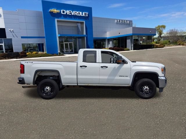 2015 GMC Sierra 2500 HD Pickup 4D 6 1/2 ft