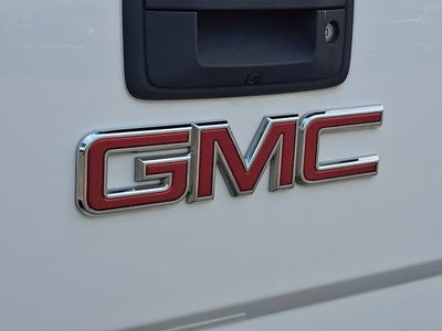 2015 GMC Sierra 2500 HD Pickup 4D 6 1/2 ft
