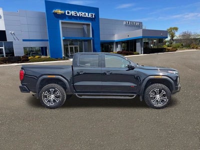 2024 GMC Canyon AT4