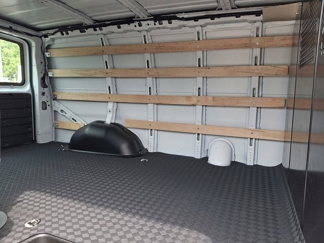 2025 GMC Savana Cargo Work Van
