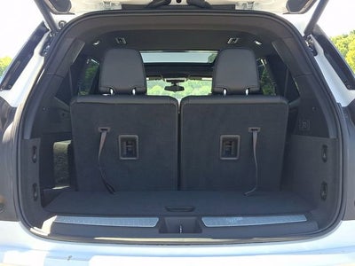 2025 Cadillac XT6 Luxury